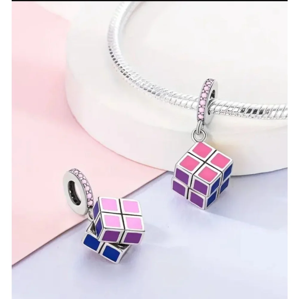 Unisex Charm, One Size, Silver & Pink